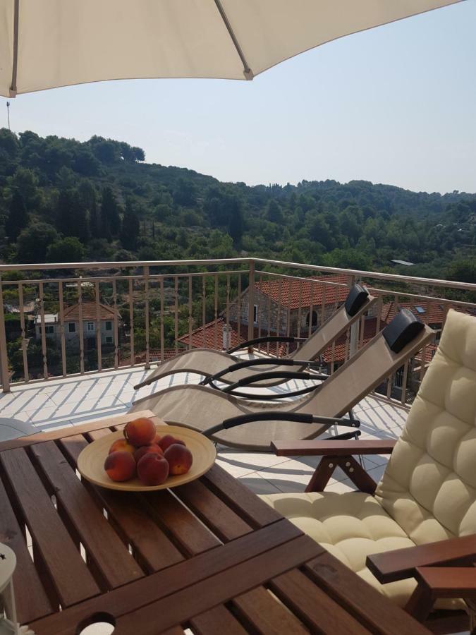 New Apartment With Panoramic View Stomorska Kültér fotó